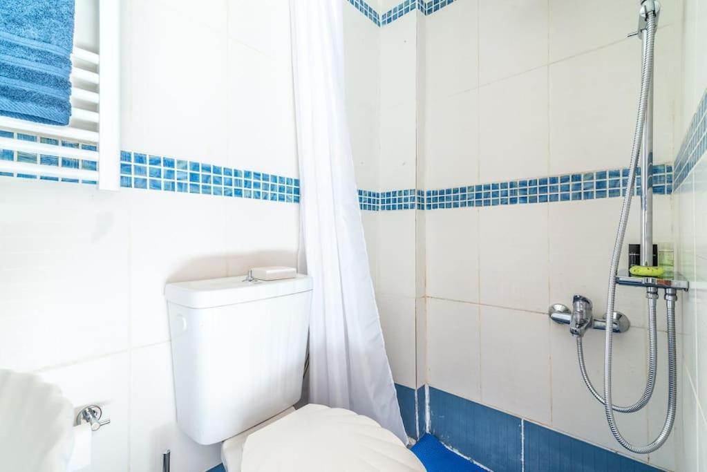 Cozy Apartment In The Heart Of City Center Ираклион Экстерьер фото